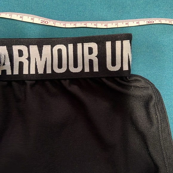 Under Armour shorts - Picture 4 of 7